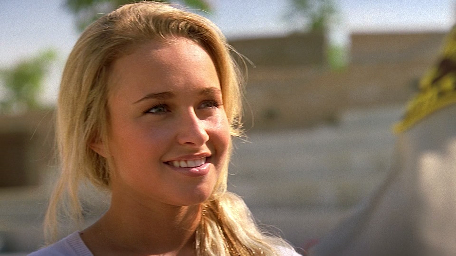 Heroes_S01E02_DontLookBack_1080p_BluRay_HPS_002633.jpg