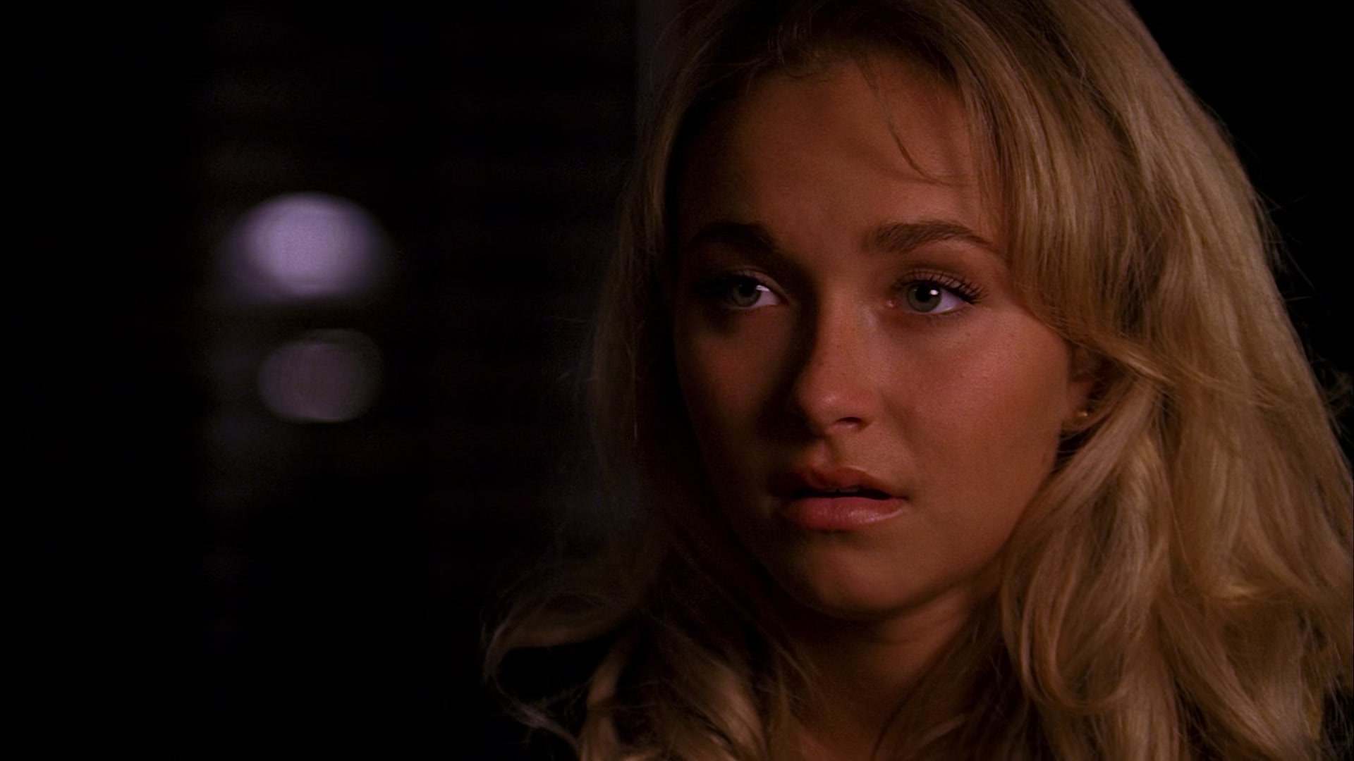 Heroes_S01E02_DontLookBack_1080p_BluRay_HPS_004978.jpg