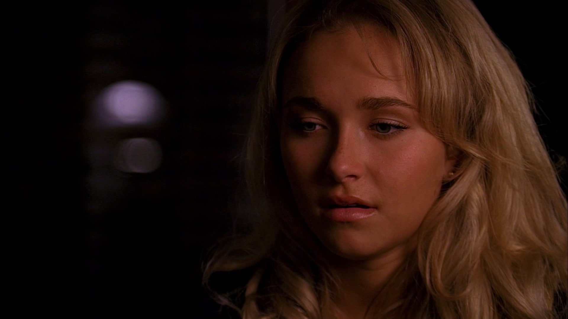 Heroes_S01E02_DontLookBack_1080p_BluRay_HPS_004980.jpg Heroes_S01E02_DontLookBack_1080p_BluRay_HPS_004980.jpg