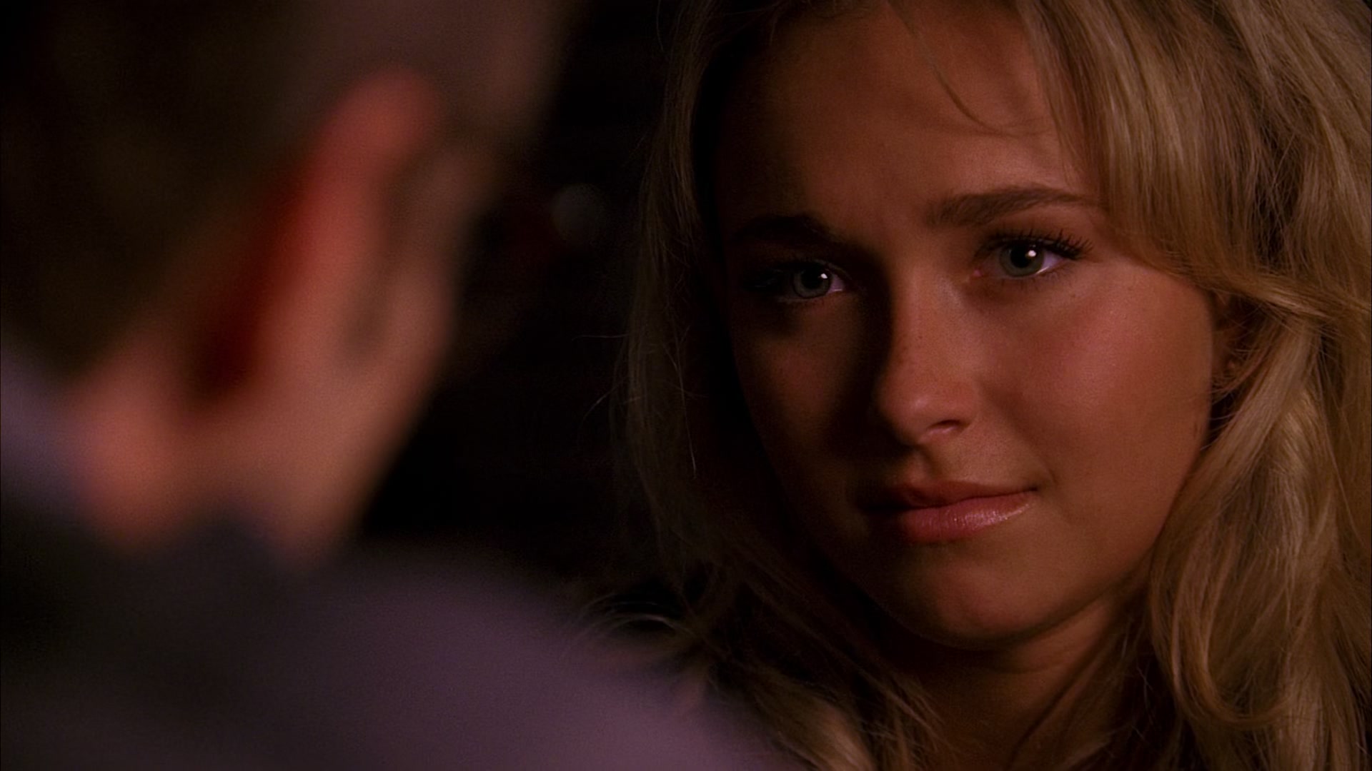 Heroes_S01E02_DontLookBack_1080p_BluRay_HPS_005035.jpg