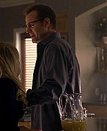 Heroes_S01E02_DontLookBack_1080p_BluRay_HPS_000476.jpg