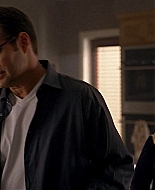 Heroes_S01E02_DontLookBack_1080p_BluRay_HPS_000553.jpg