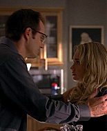 Heroes_S01E02_DontLookBack_1080p_BluRay_HPS_000629.jpg