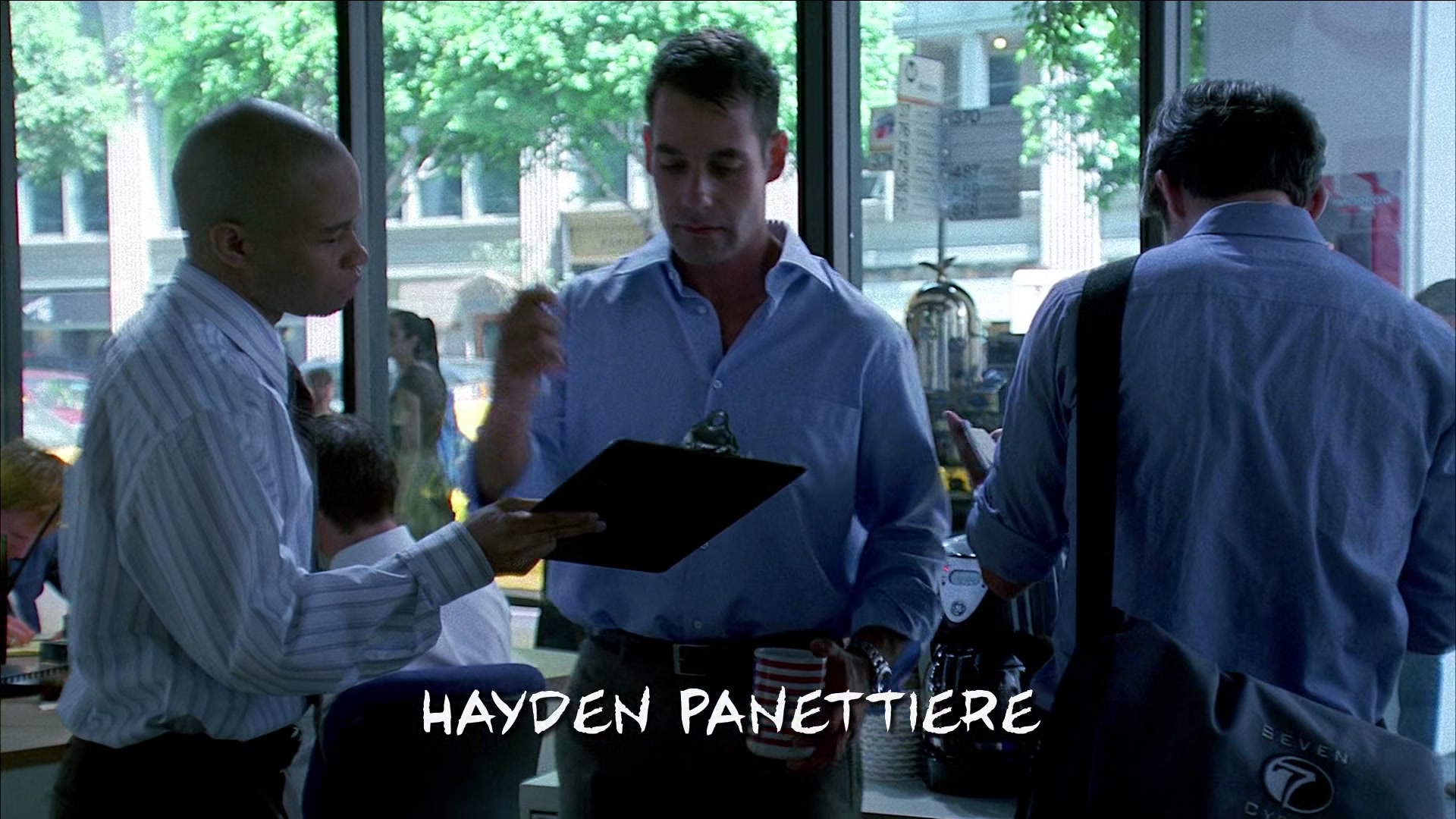 Heroes_S01E03_One_Giant_Leap_1080p_BluRay_HPS_001125.jpg Heroes_S01E03_One_Giant_Leap_1080p_BluRay_HPS_001125.jpg