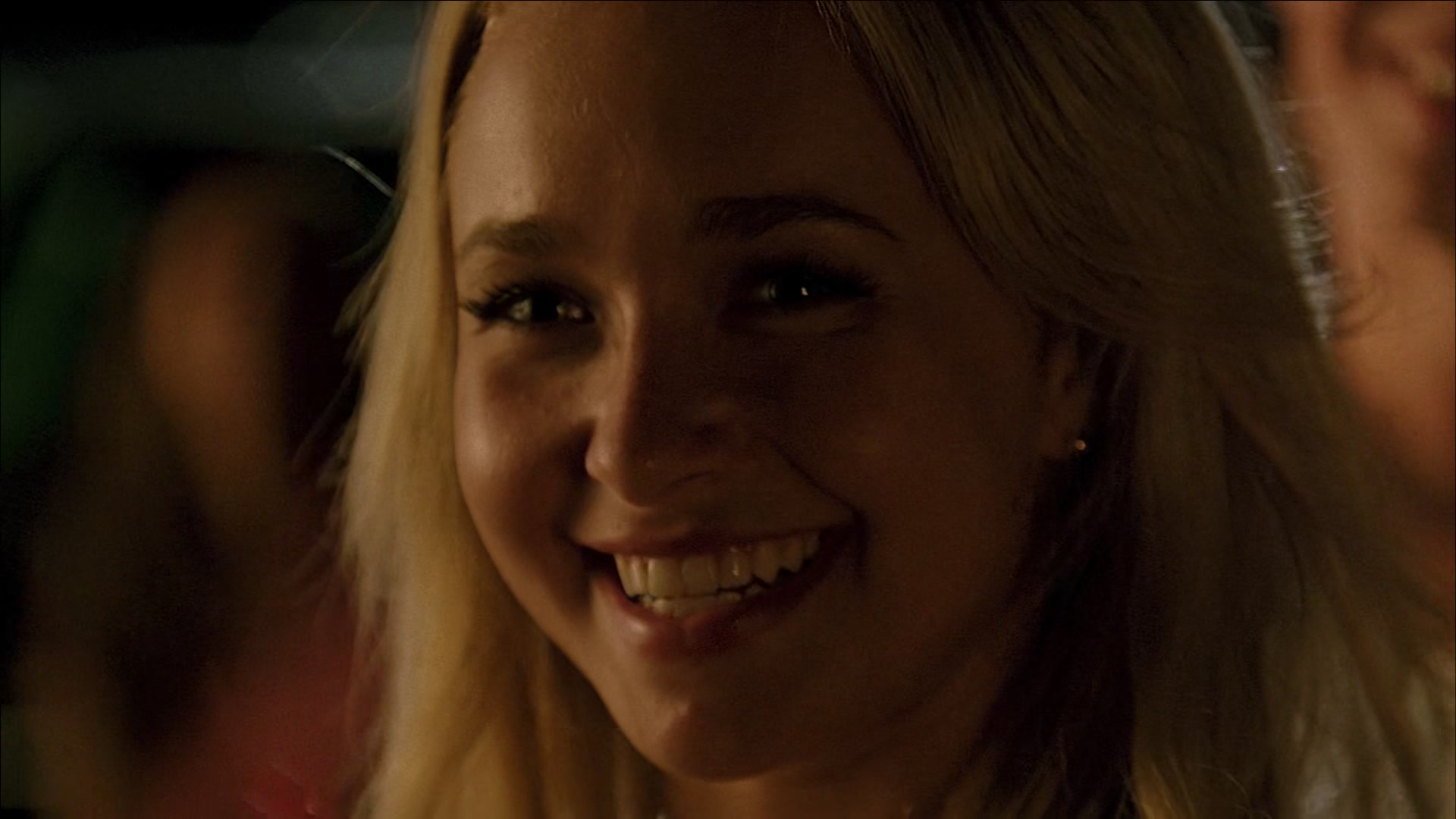 Heroes_S01E03_One_Giant_Leap_1080p_BluRay_HPS_004108.jpg