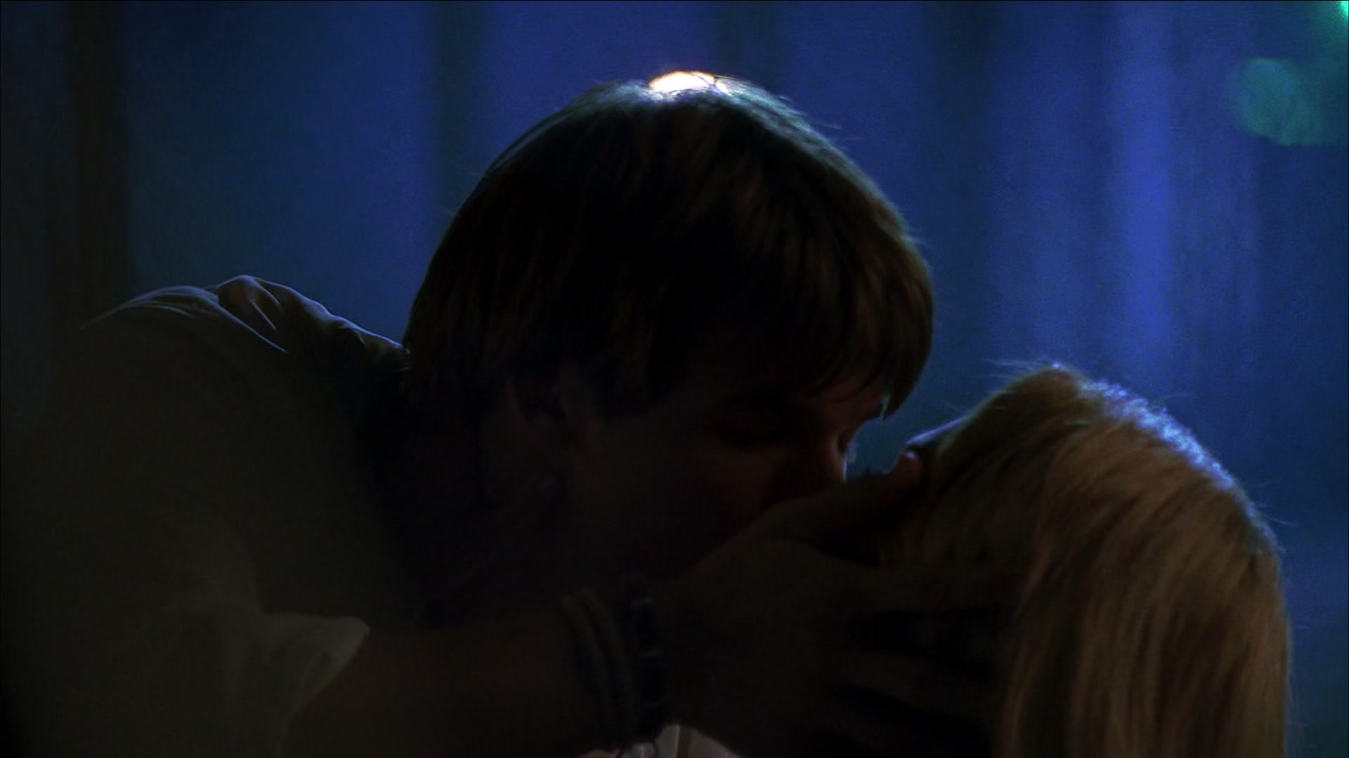 Heroes_S01E03_One_Giant_Leap_1080p_BluRay_HPS_004388.jpg
