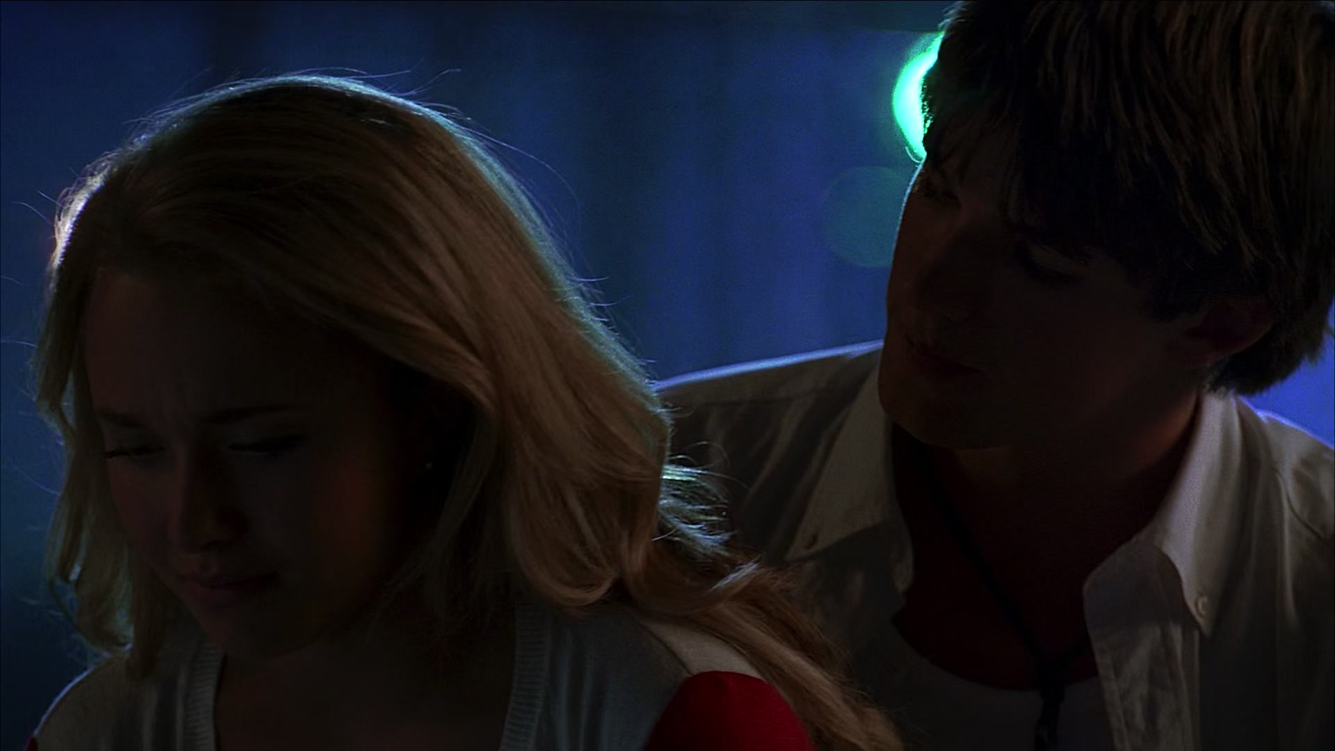 Heroes_S01E03_One_Giant_Leap_1080p_BluRay_HPS_004440.jpg