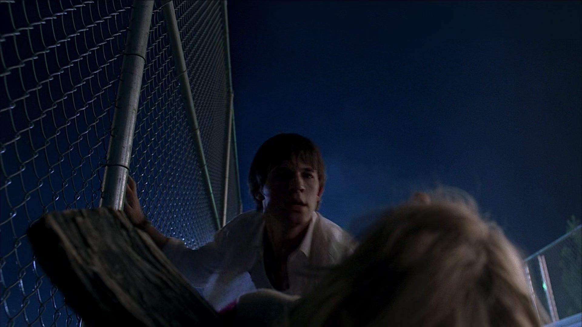 Heroes_S01E03_One_Giant_Leap_1080p_BluRay_HPS_004544.jpg Heroes_S01E03_One_Giant_Leap_1080p_BluRay_HPS_004544.jpg