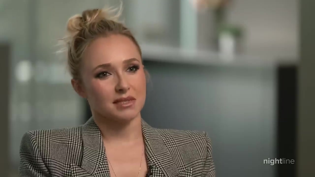 ABCNews_Intervie_2022_0228.jpg