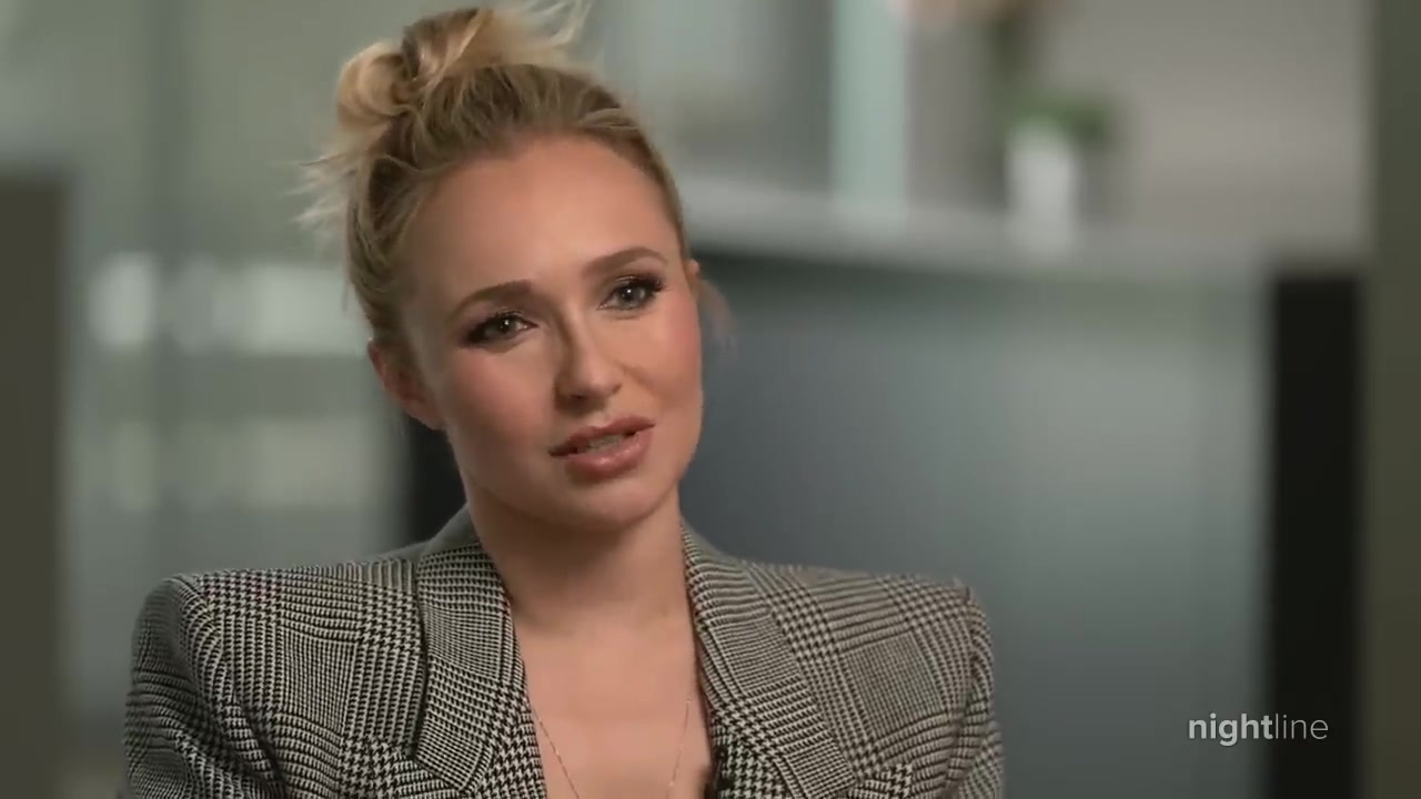 ABCNews_Intervie_2022_0301.jpg