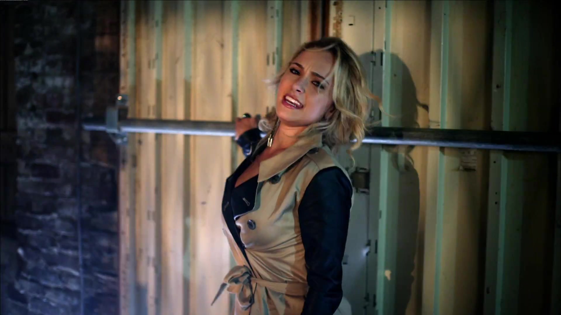 HaydenPanettiere_Telescope_MusicVideo_215.jpg