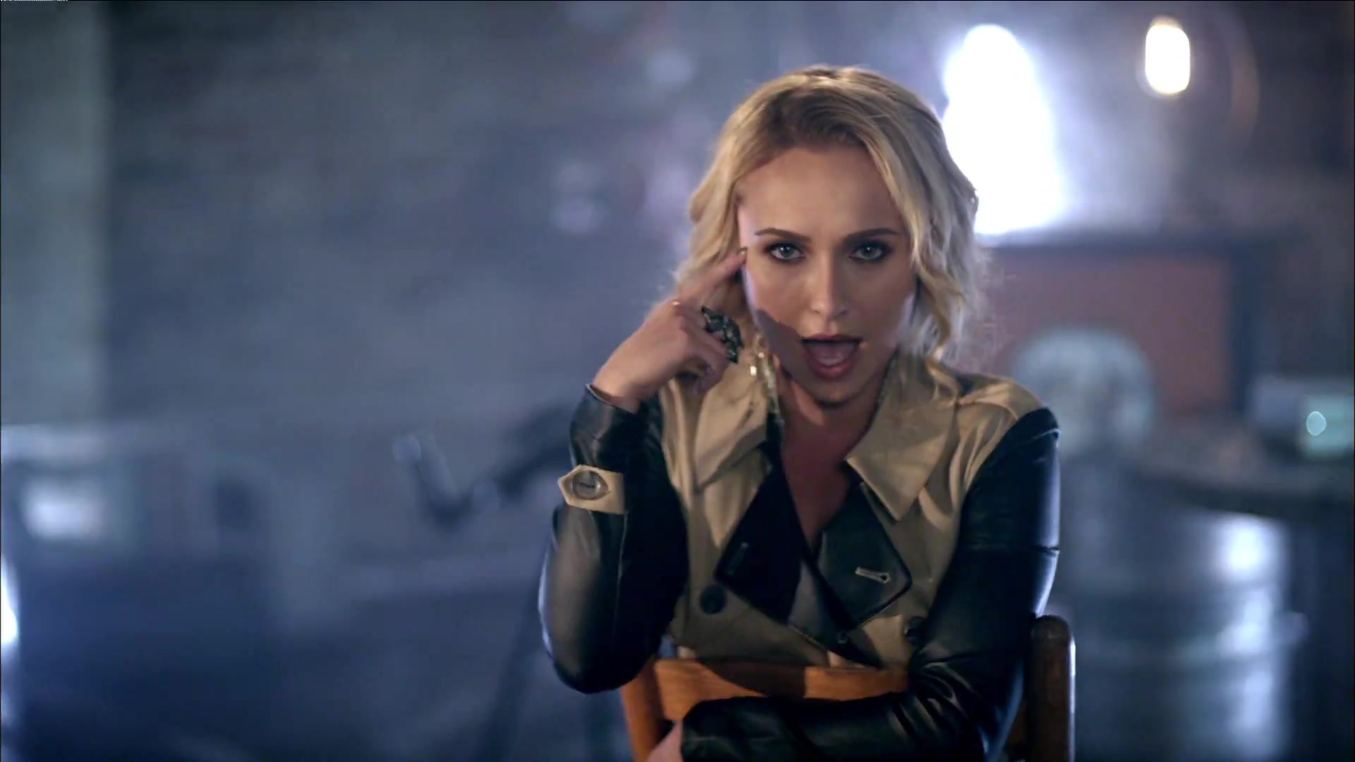 HaydenPanettiere_Telescope_MusicVideo_258.jpg