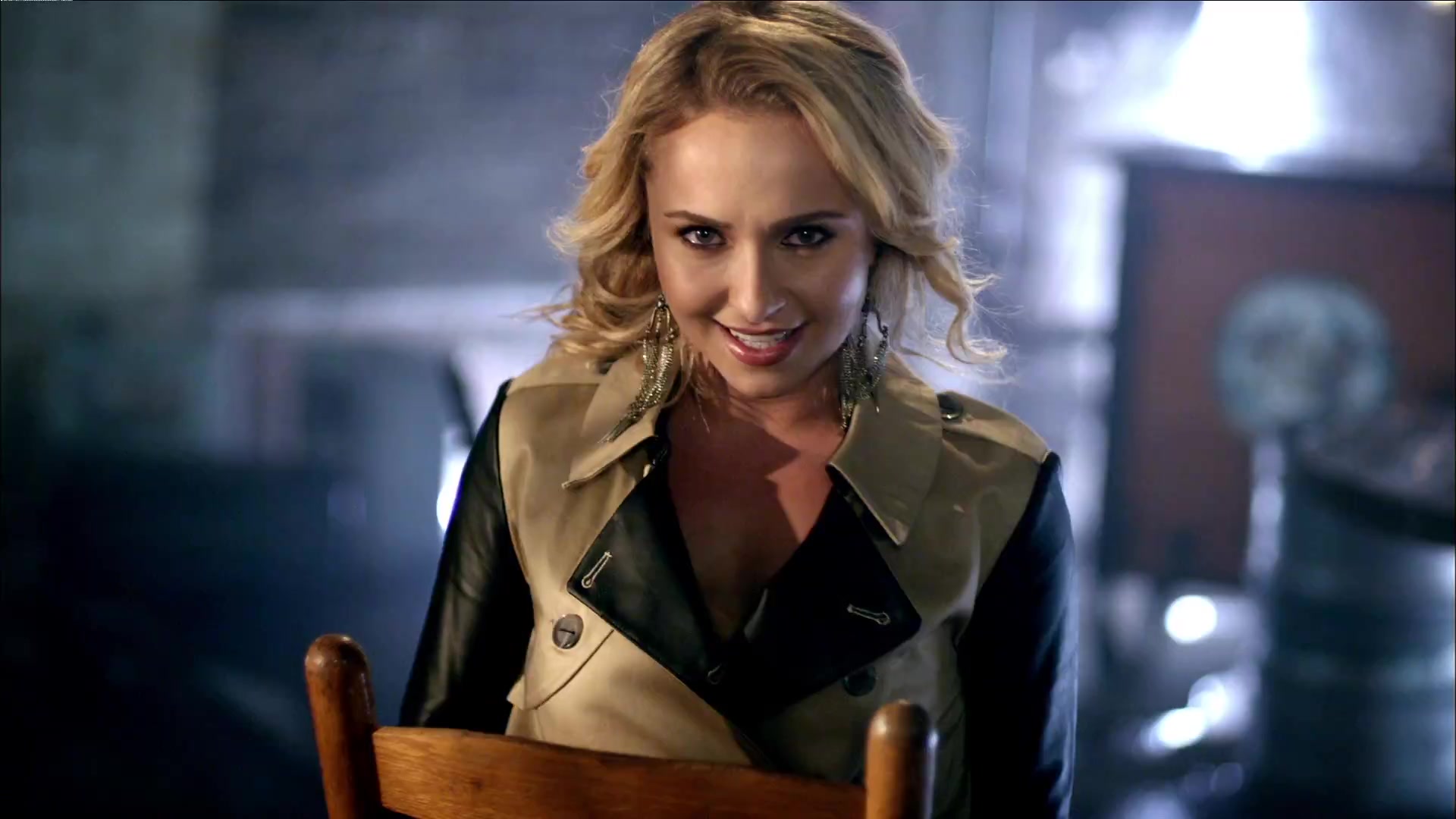 HaydenPanettiere_Telescope_MusicVideo_366.jpg