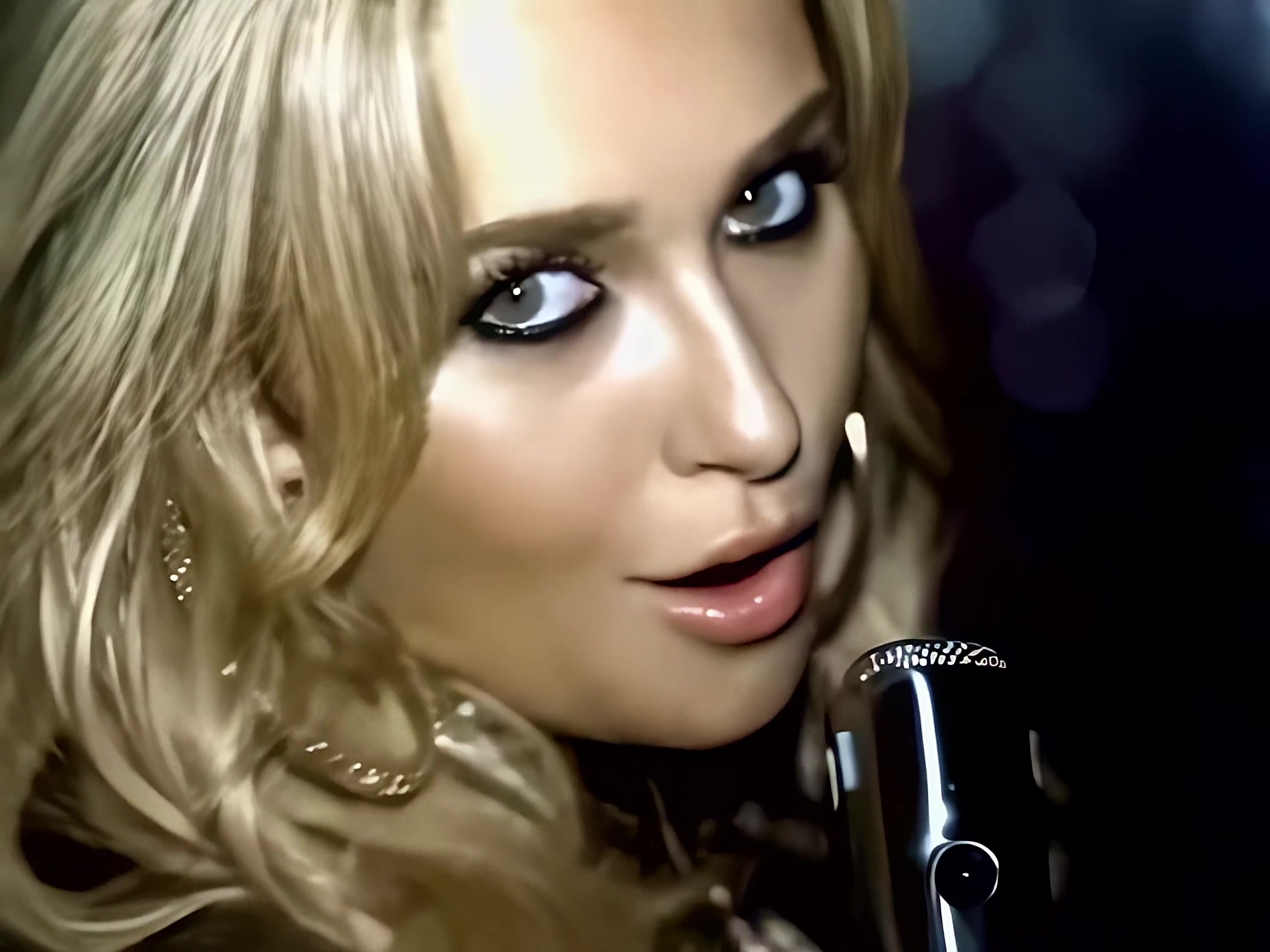 HaydenPanettiere_WakeUpCall_4K_0038.jpg HaydenPanettiere_WakeUpCall_4K_0038.jpg