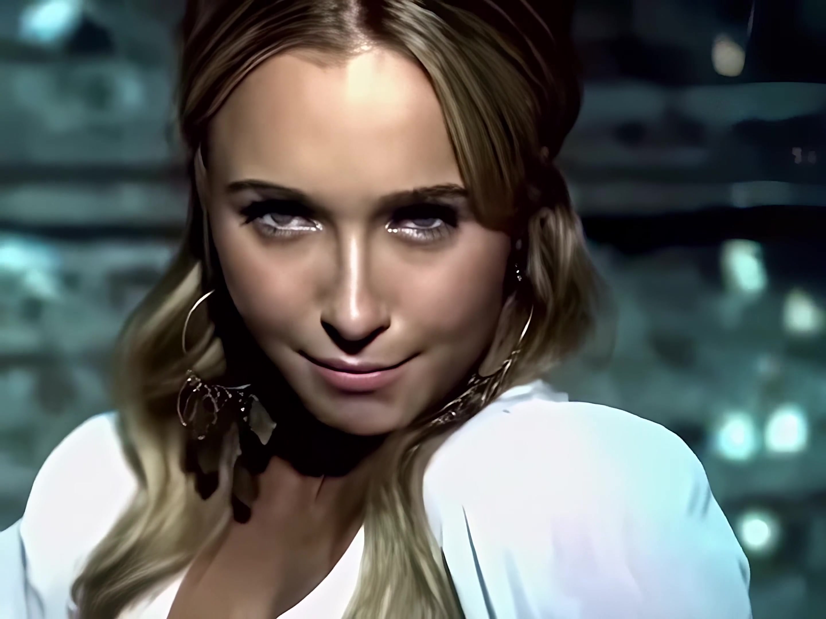 HaydenPanettiere_WakeUpCall_4K_0707.jpg