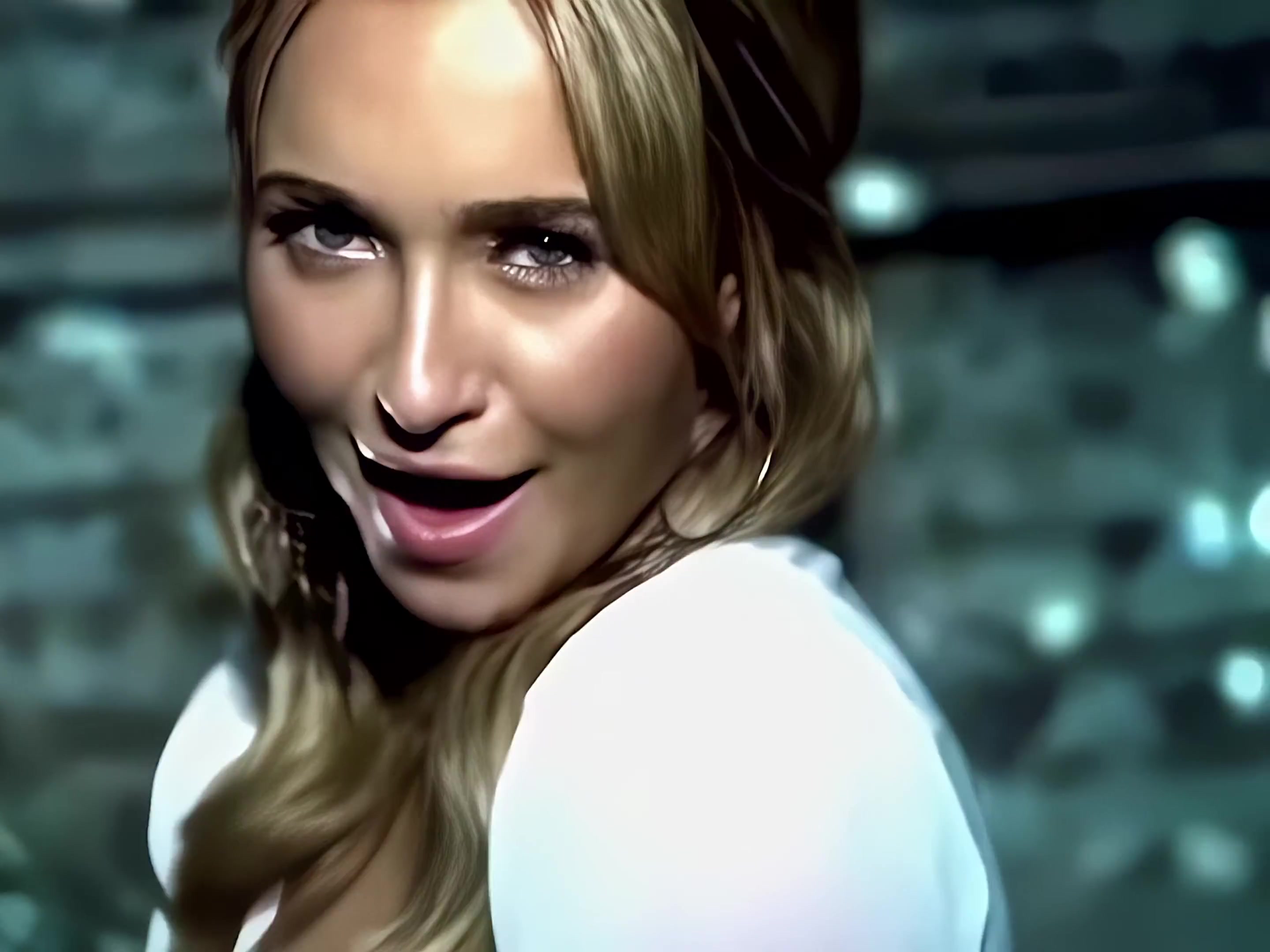 HaydenPanettiere_WakeUpCall_4K_0714.jpg