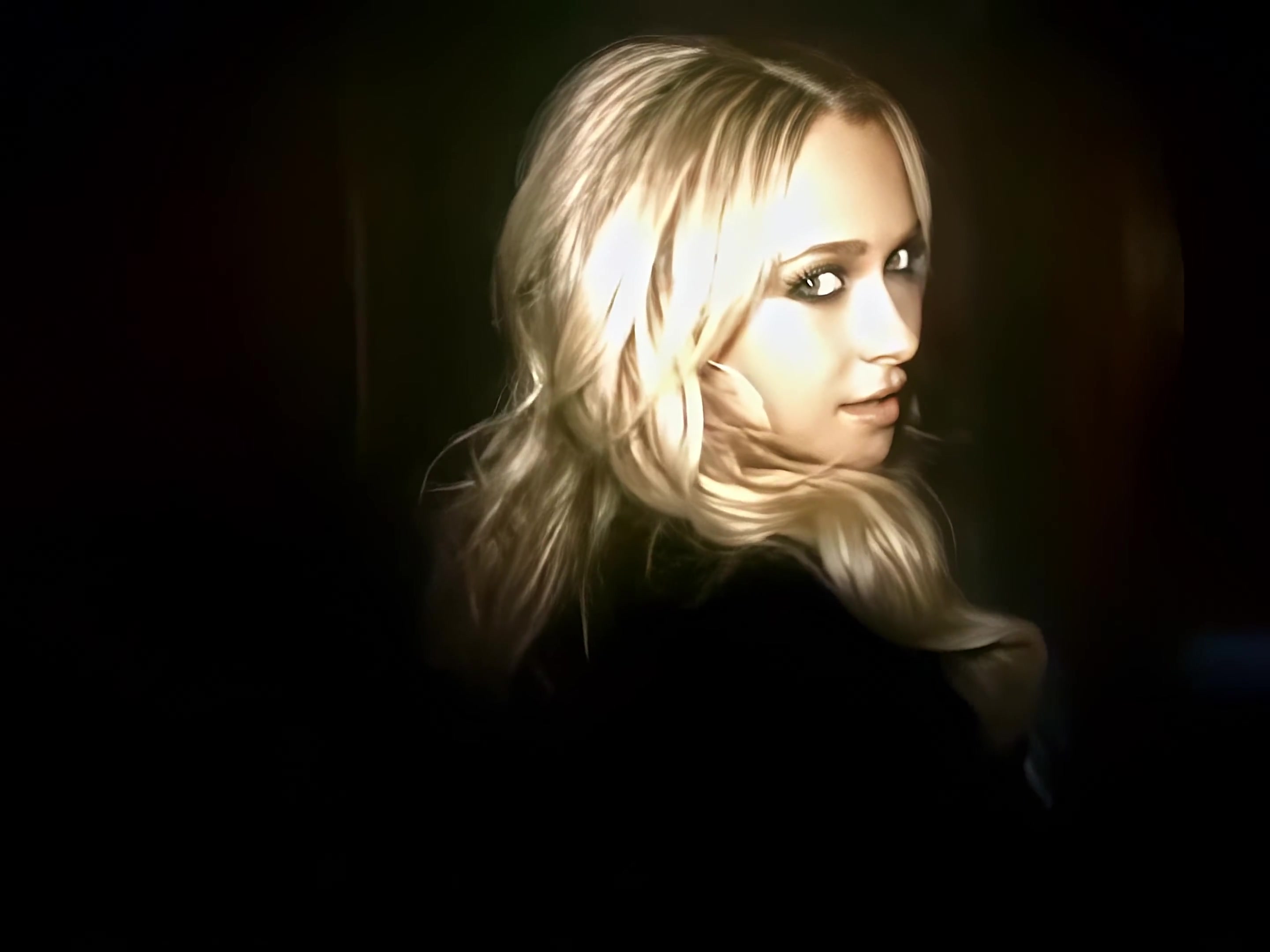 HaydenPanettiere_WakeUpCall_4K_1274.jpg