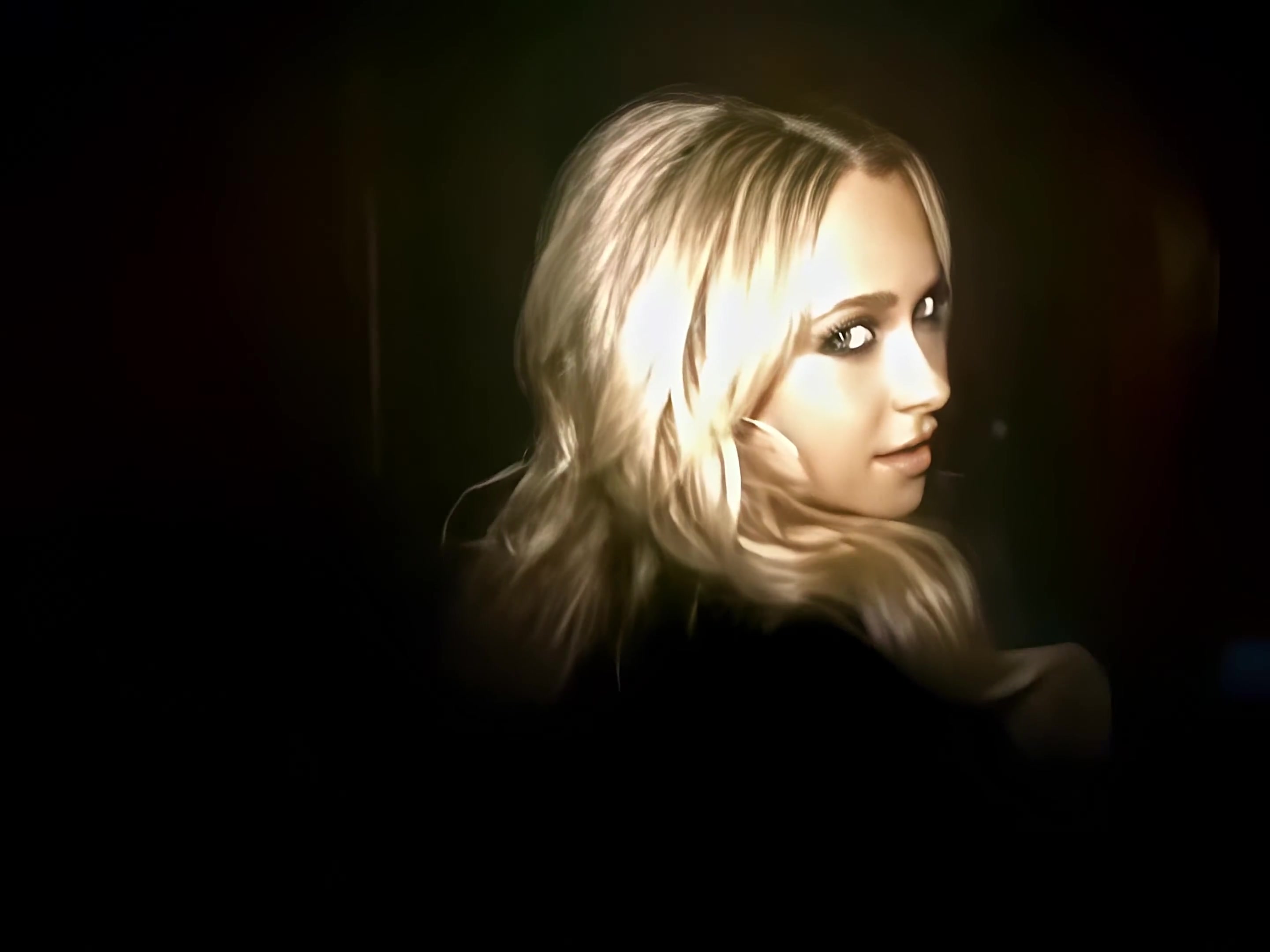 HaydenPanettiere_WakeUpCall_4K_1275.jpg HaydenPanettiere_WakeUpCall_4K_1275.jpg