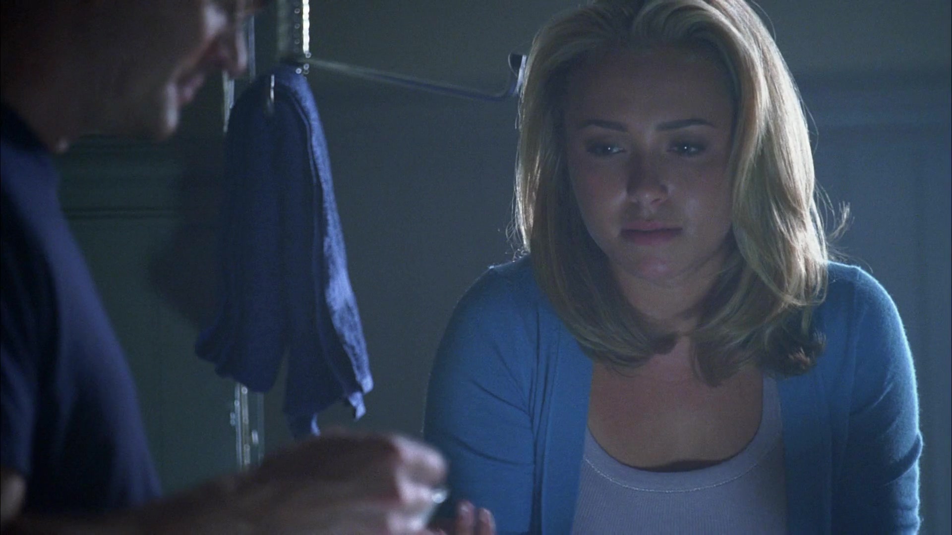 Heroes_S04E03_1080p_2404.jpg