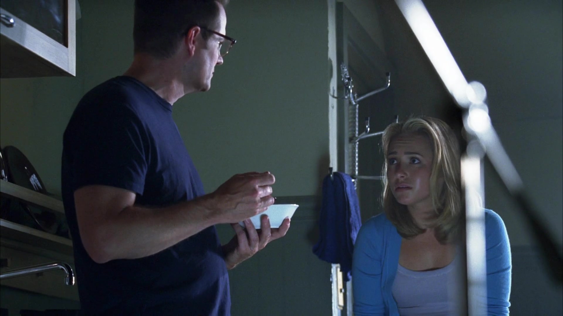 Heroes_S04E03_1080p_2460.jpg