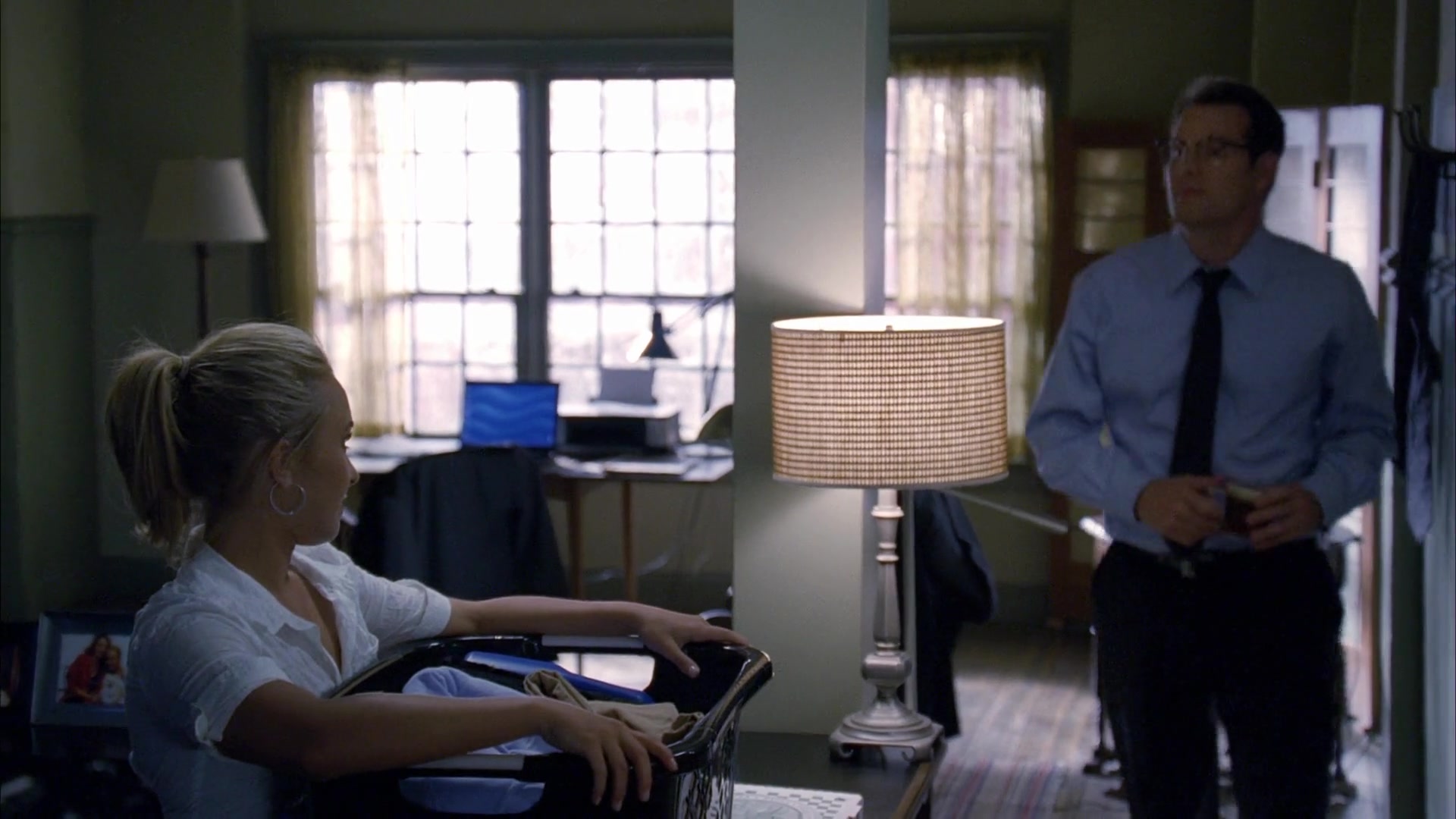 Heroes_S04E05_1080p__1268.jpg