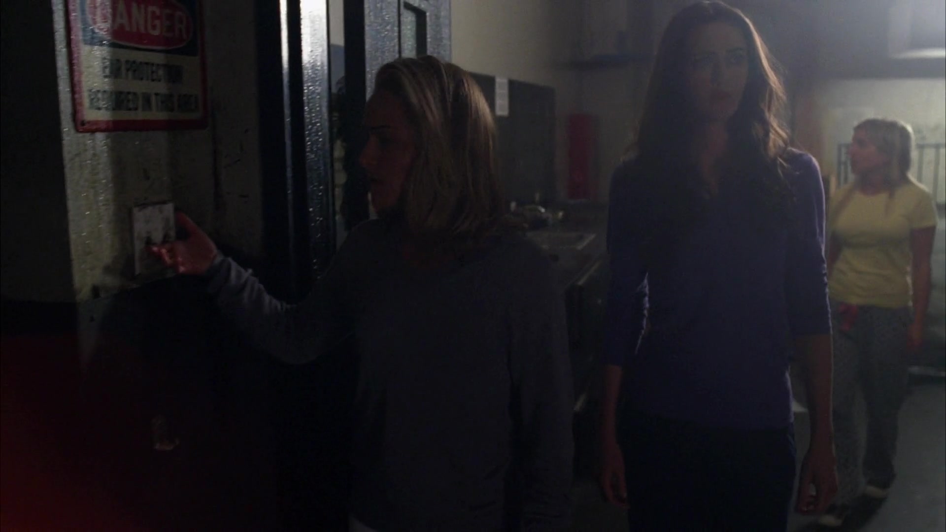 Heroes_S04E06_1080p_1713.jpg Heroes_S04E06_1080p_1713.jpg