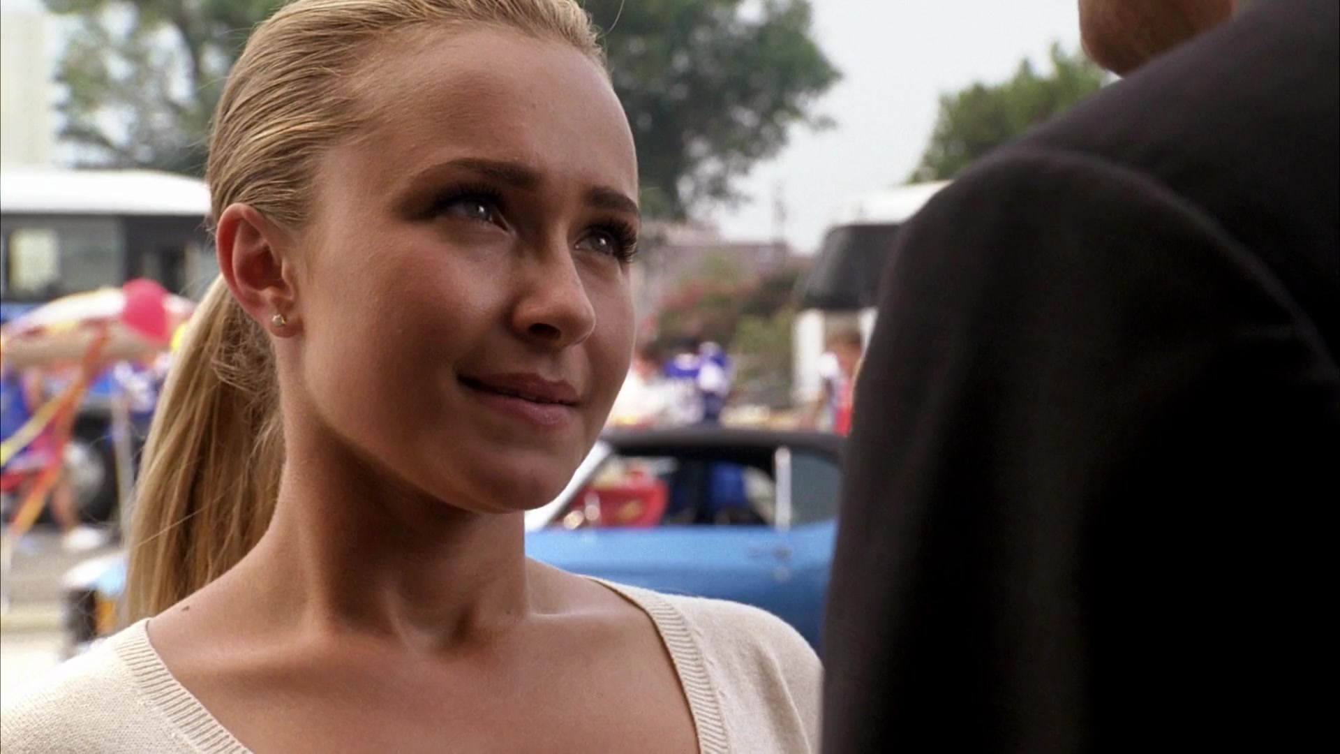 Heroes_S04E07_1080p__3708.jpg Heroes_S04E07_1080p__3708.jpg