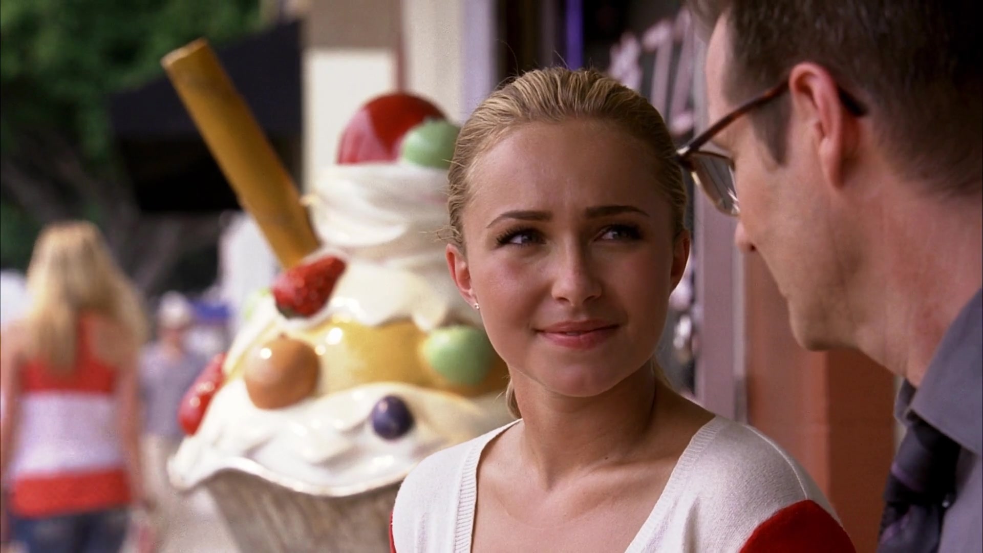Heroes_S04E07_1080p__3809.jpg