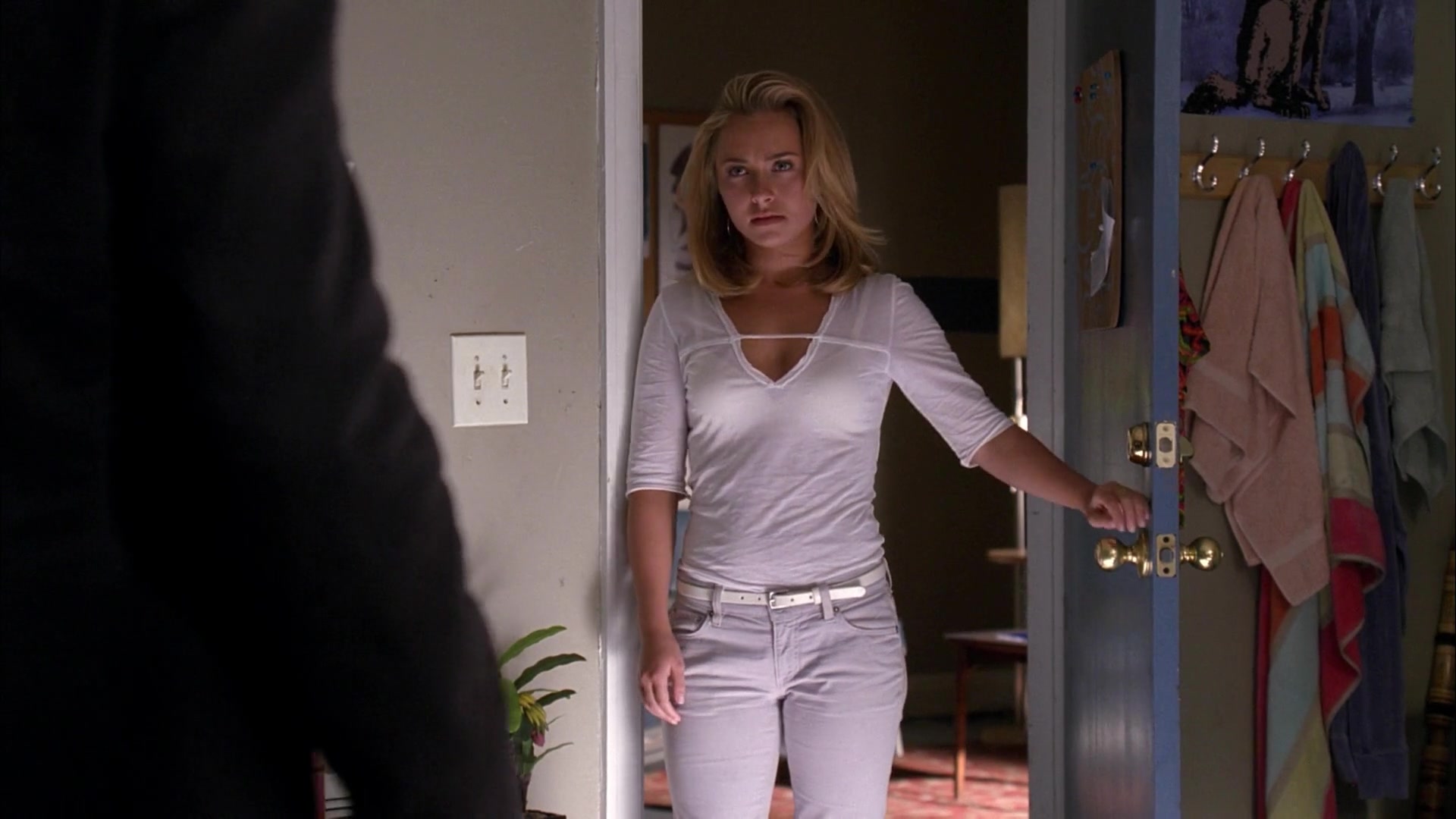 Heroes_S04E08_1080p_3531.jpg