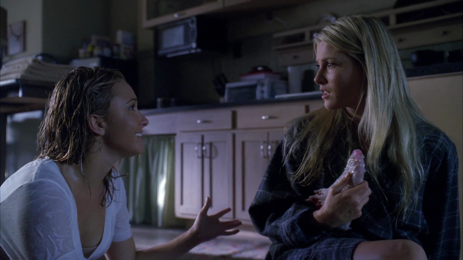 Heroes_S04E09_1080p_2343.jpg Heroes_S04E09_1080p_2343.jpg