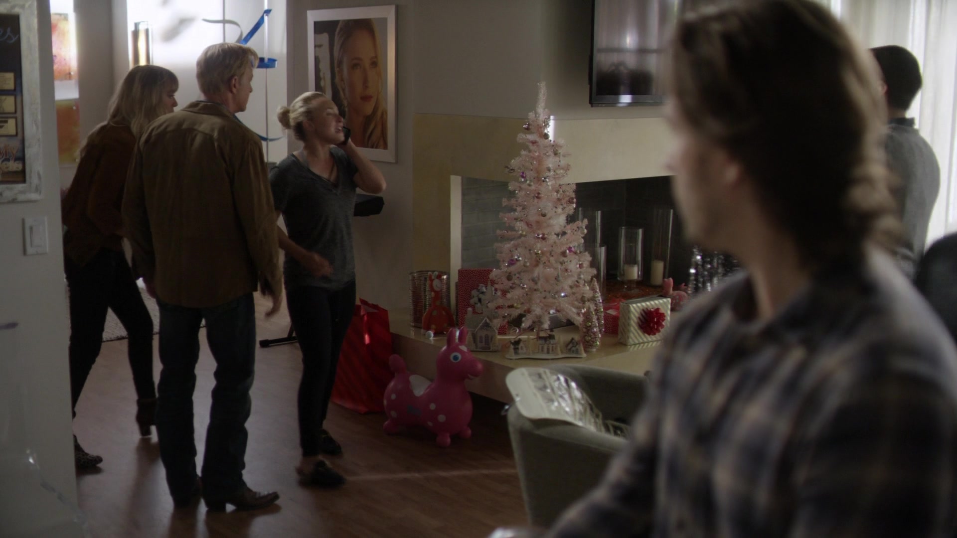 Nashville_2012_S06E01_New_Strings_1080p__0345.jpg