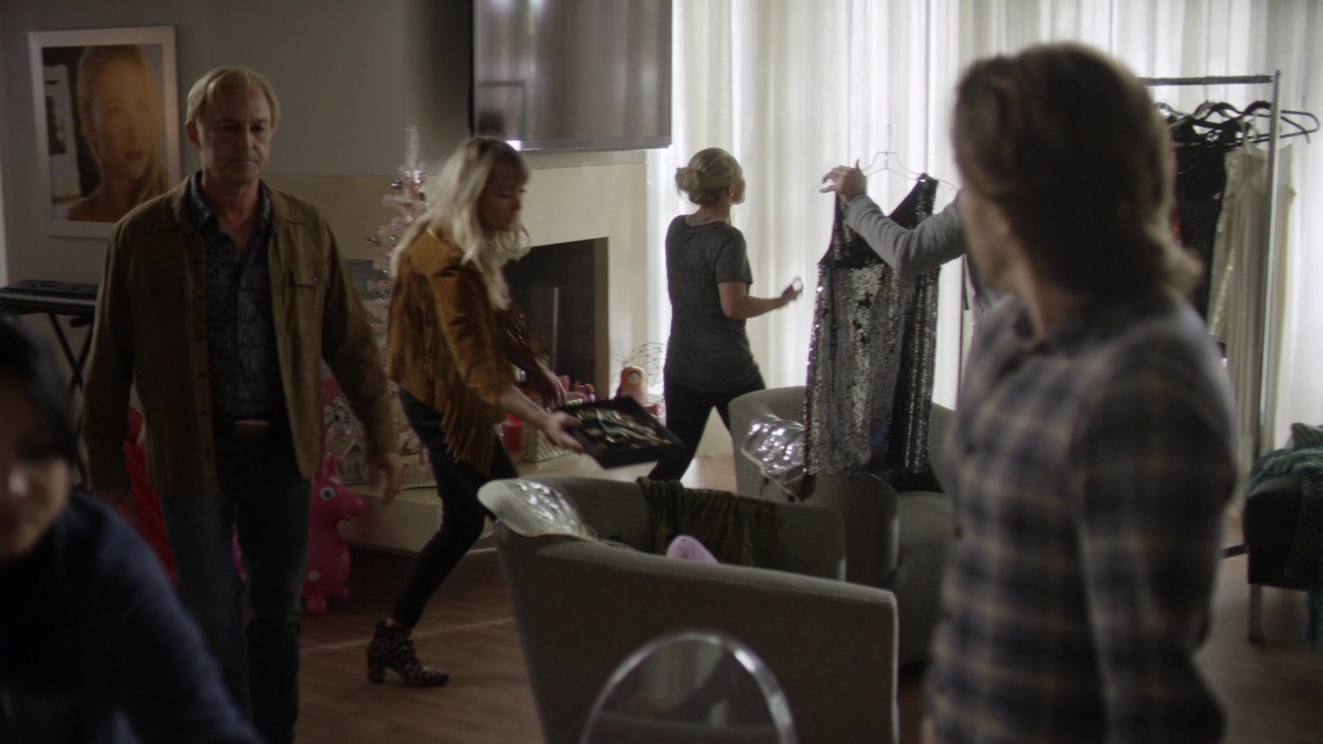 Nashville_2012_S06E01_New_Strings_1080p__0352.jpg