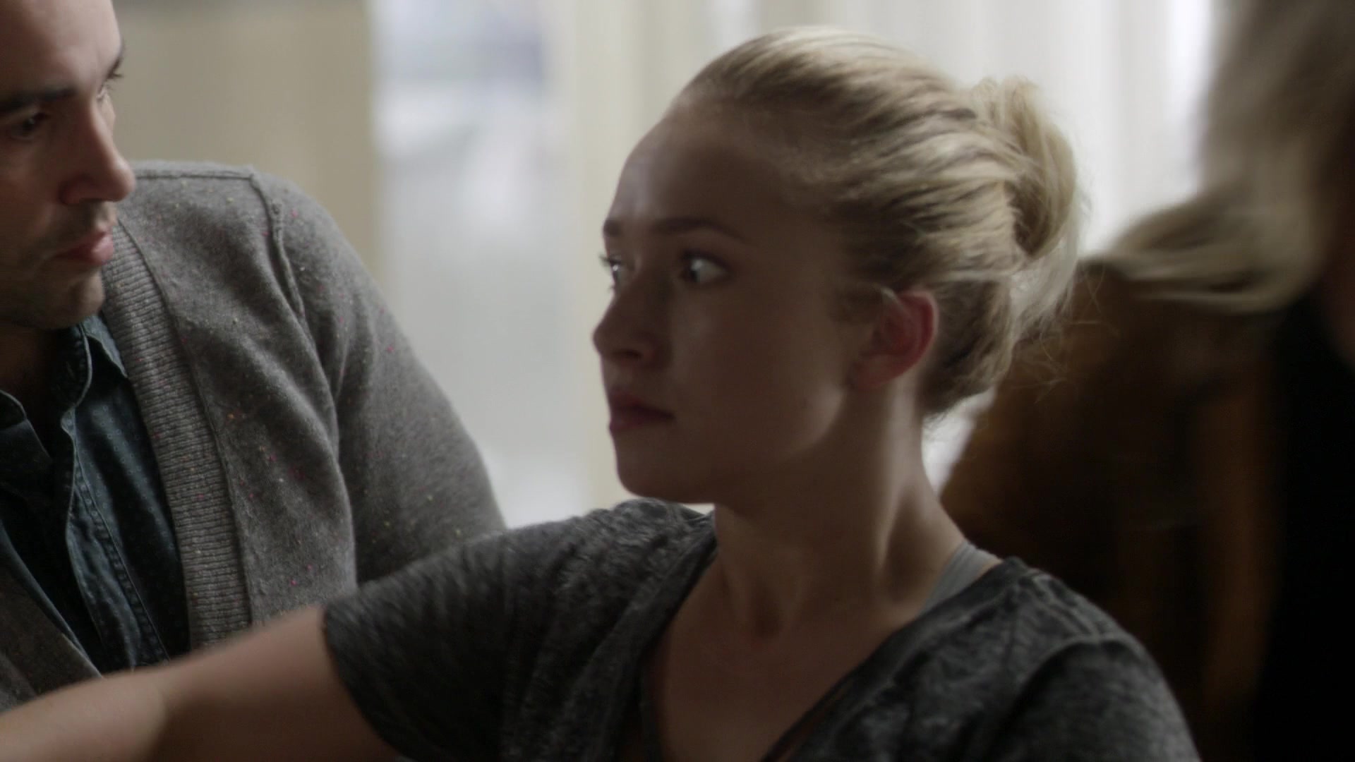 Nashville_2012_S06E01_New_Strings_1080p__0408.jpg