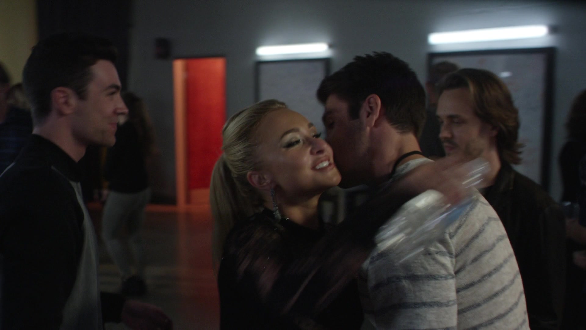 Nashville_2012_S06E01_New_Strings_1080p__0666.jpg