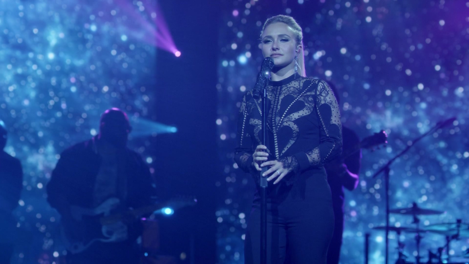 Nashville_2012_S06E01_New_Strings_1080p__0812.jpg