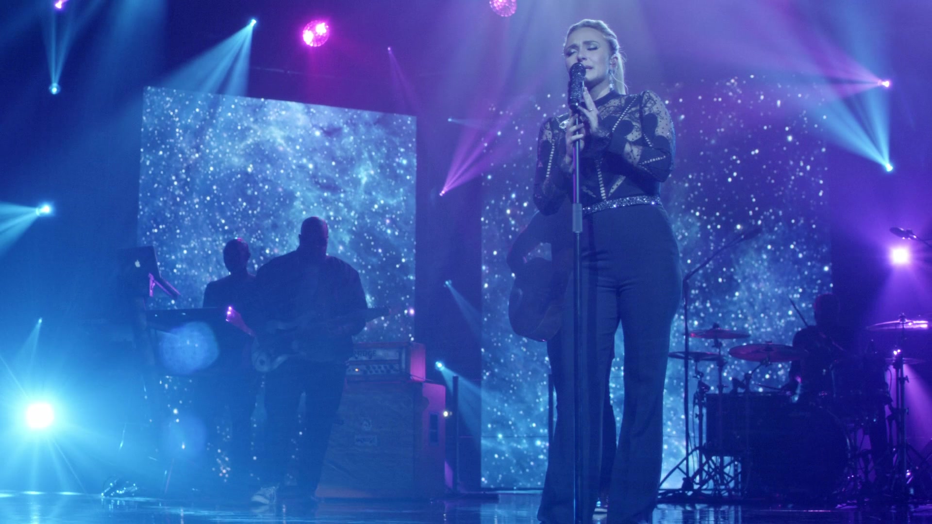 Nashville_2012_S06E01_New_Strings_1080p__0860.jpg