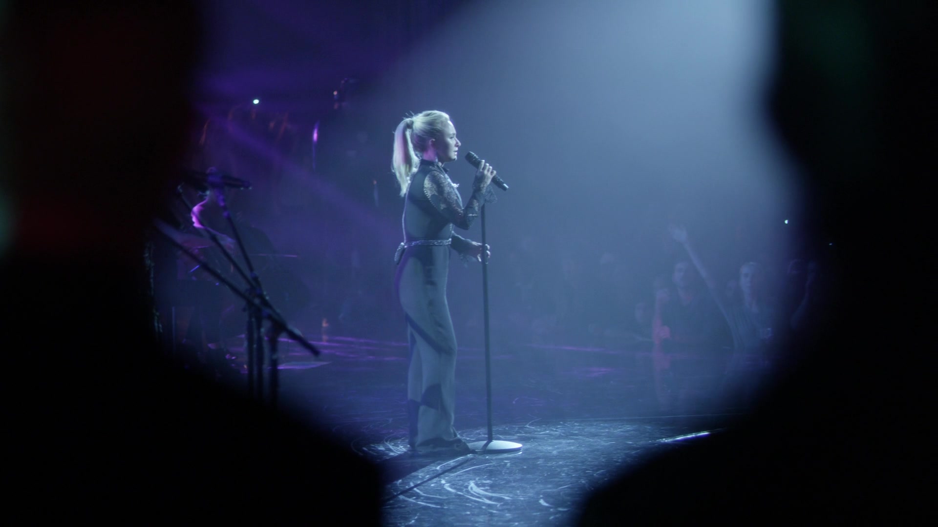 Nashville_2012_S06E01_New_Strings_1080p__0911.jpg