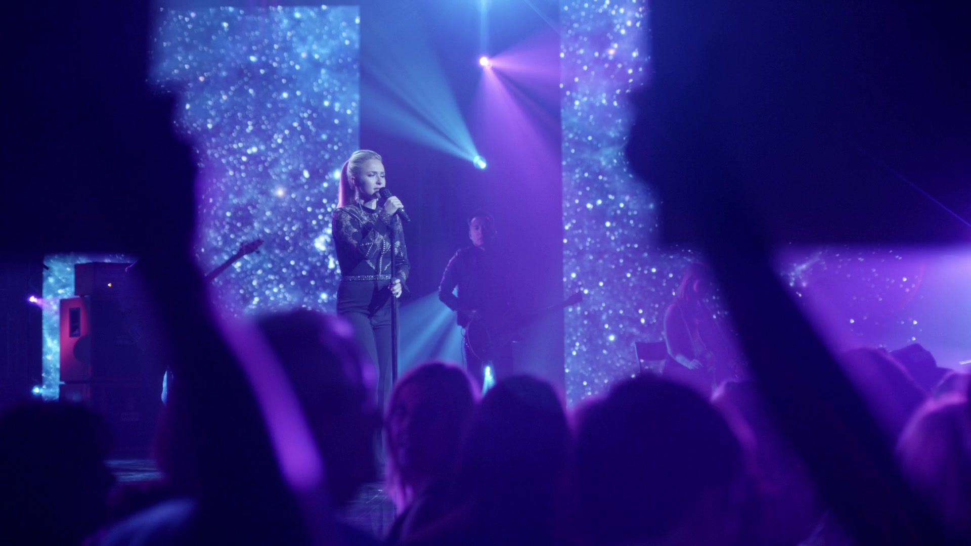 Nashville_2012_S06E01_New_Strings_1080p__0996.jpg
