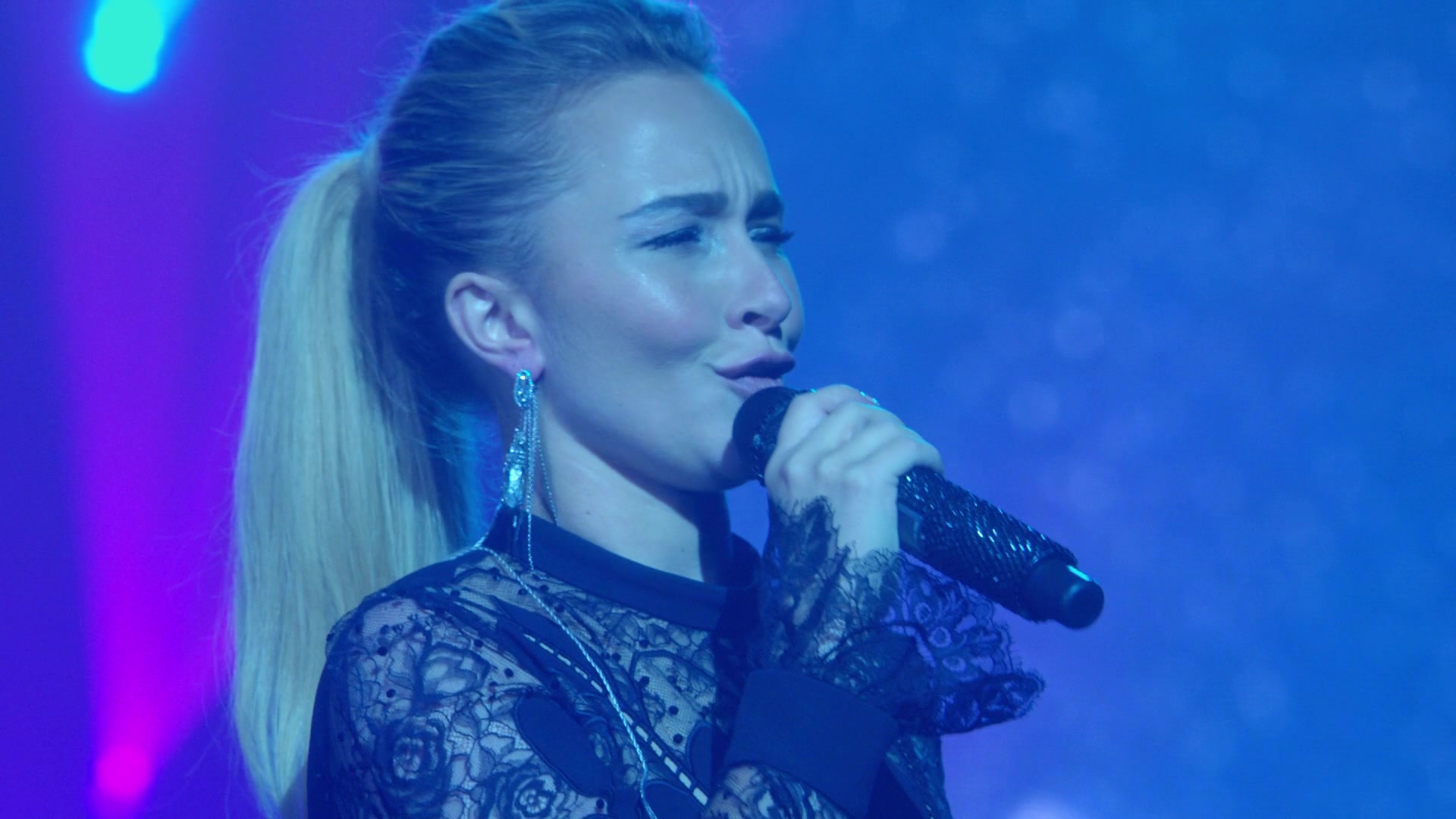 Nashville_2012_S06E01_New_Strings_1080p__1117.jpg Nashville_2012_S06E01_New_Strings_1080p__1117.jpg