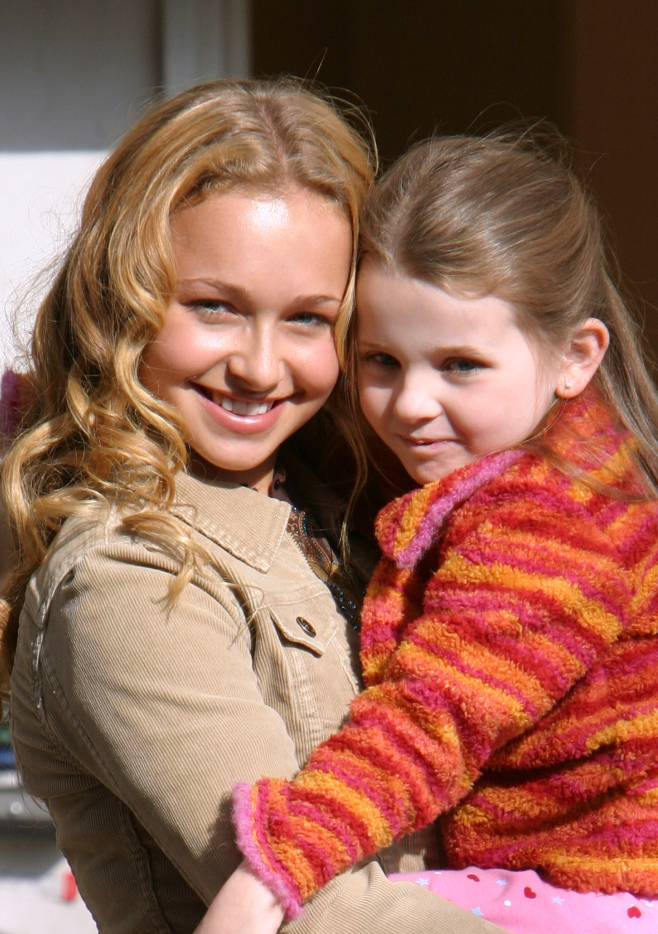 RaisingHelen_OnSet_April2003_28929.jpg RaisingHelen_OnSet_April2003_28929.jpg