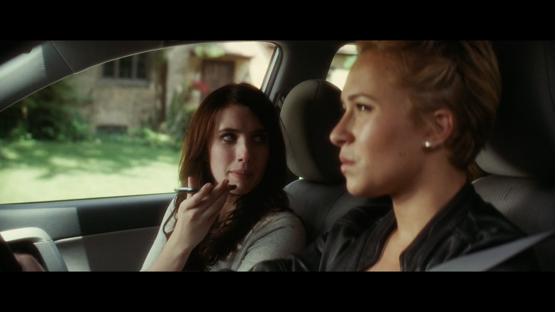 Scream_4_2011_1080p_02113~0.jpg Scream_4_2011_1080p_02113~0.jpg