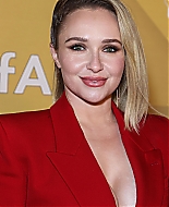 2022AmfARGalaLosAngeles_November_2022_28329.jpg